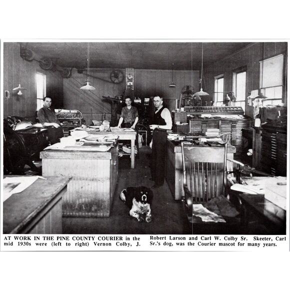 At Work In The Pine Country Courier Vernon Colby Sandstone MN Picture SAI8-9 - Picture 2 of 2